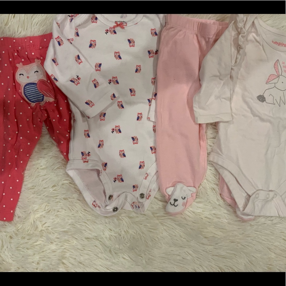 Baby girl 2 piece outfits 6 mos. Lot of 2 Q022